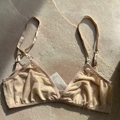 Daily Triangle Bra: Ecru